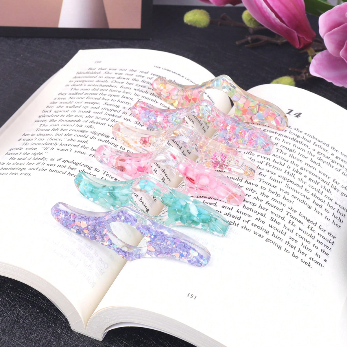 Colorful Sequin Resin Reading  - Resin Art Book ulasan dan harga